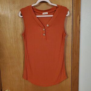 Clarisbelle V-neck Button Tank Top Women's Medium Burnt Orange EUC